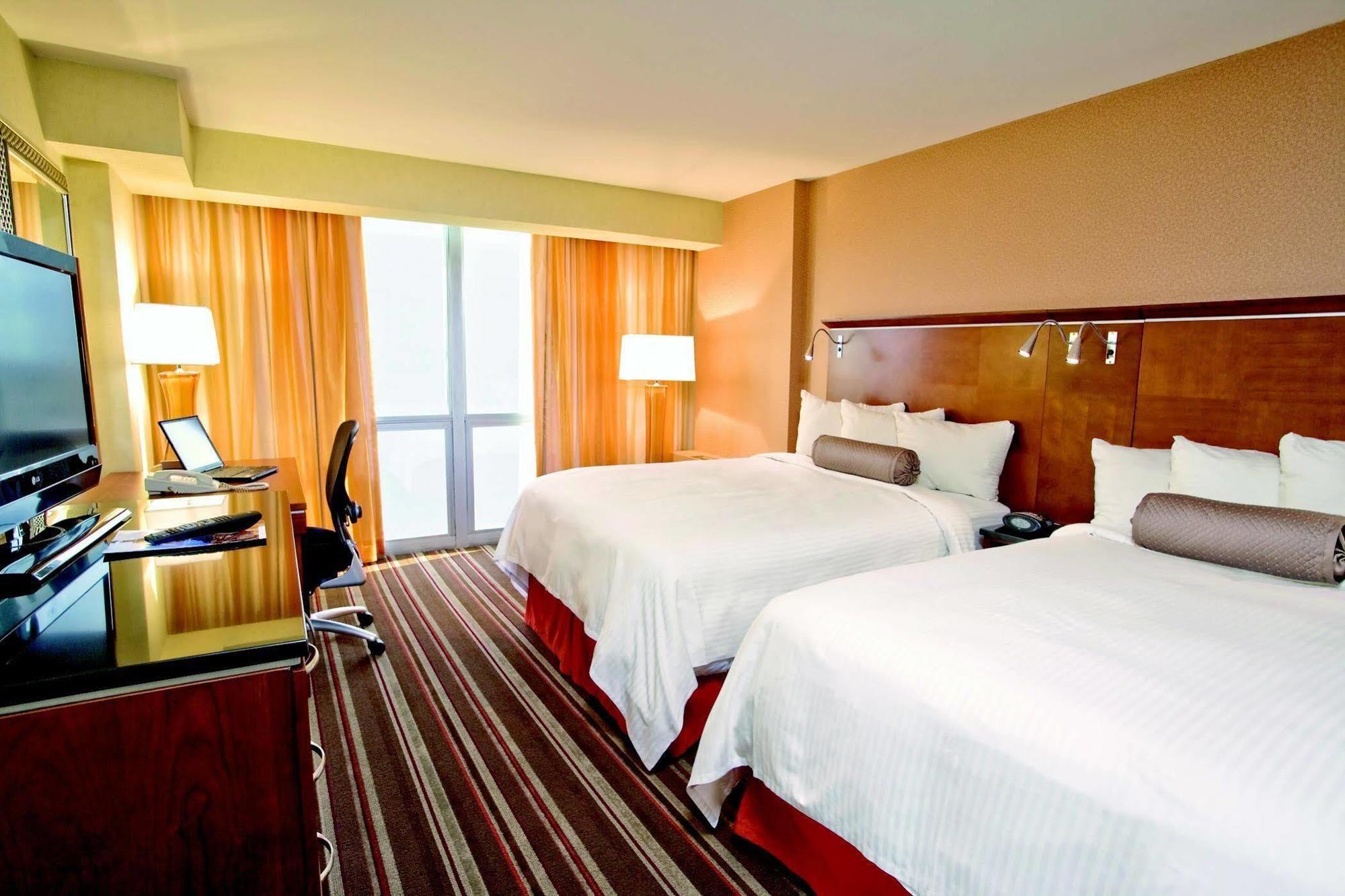Le Meridien Essex Chicago Bilik gambar